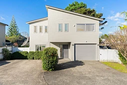 22c Manuka Road, Glenfield