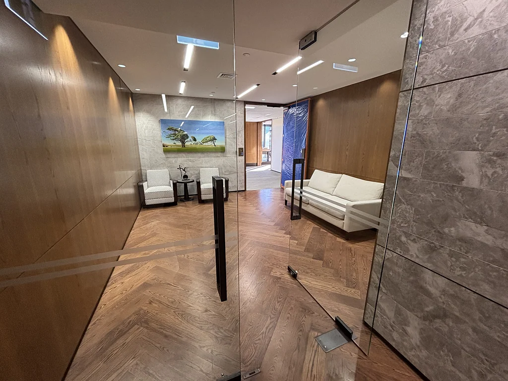 Auckland Central  Beautiful fitout on level 28