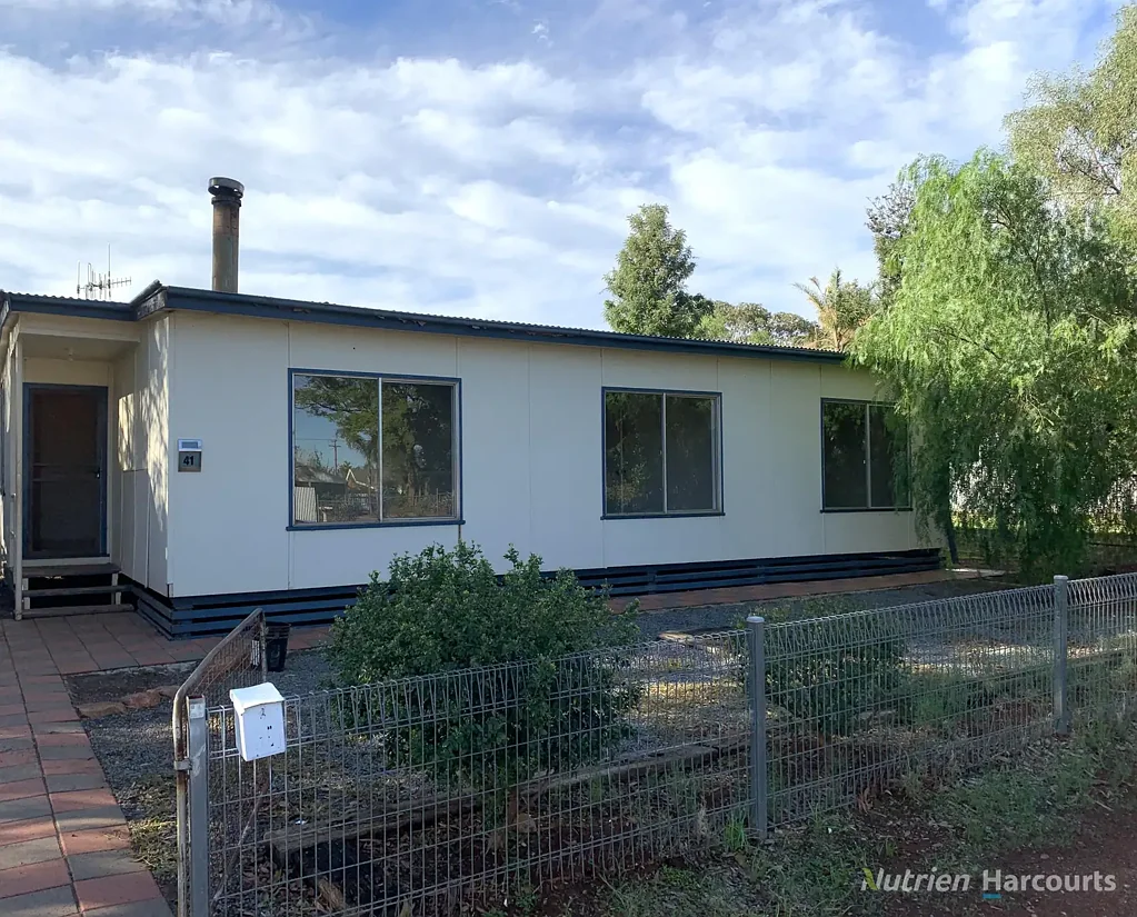 41 Brough Street, Cobar, NSW 2835