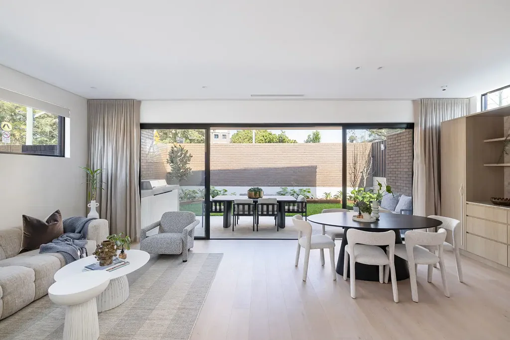Dulwich Hill 4 Slaapkamer New double-fronted family home & indoor/outdoor entertainer