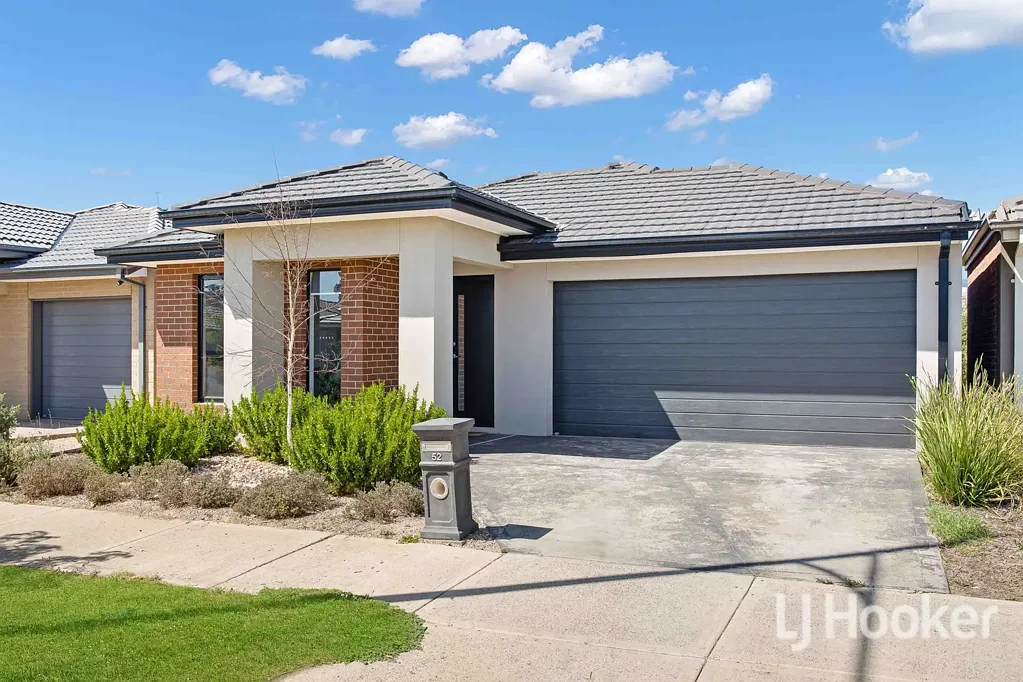 52 Wallangara Boulevard, Harkness, VIC 3337