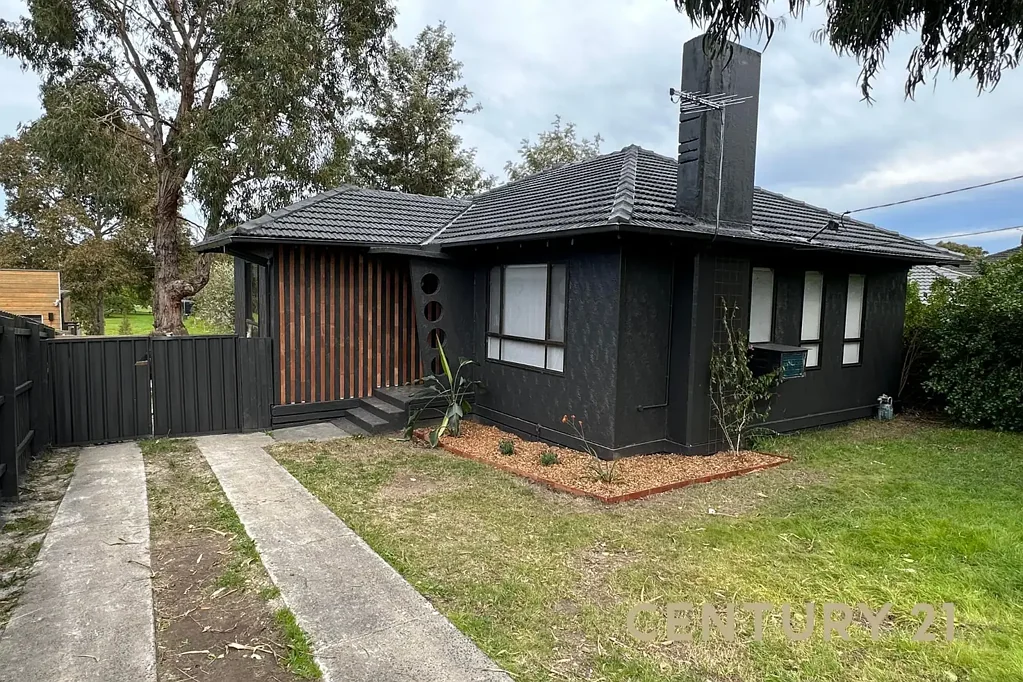 Conveniently Located Home in Dandenong