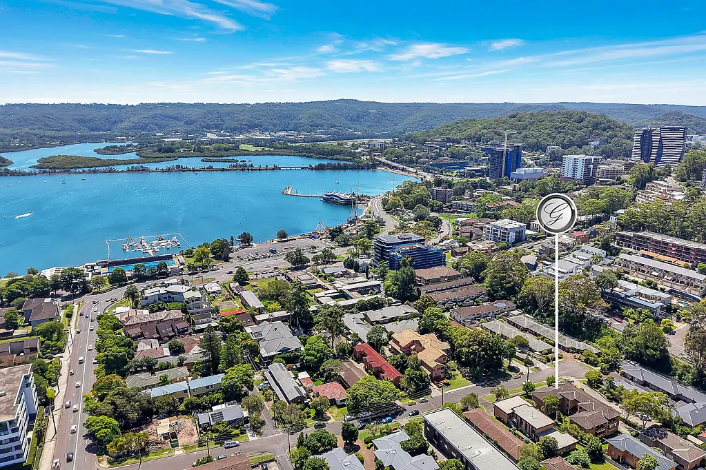 1/205 Albany Street, Point Frederick, NSW 2250
