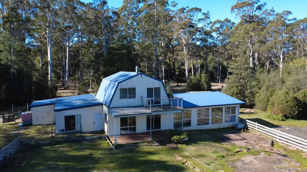 Nook 3房  "Heavens Gate" - Private 4.16ha Retreat with Breathtaking Mt Roland Views