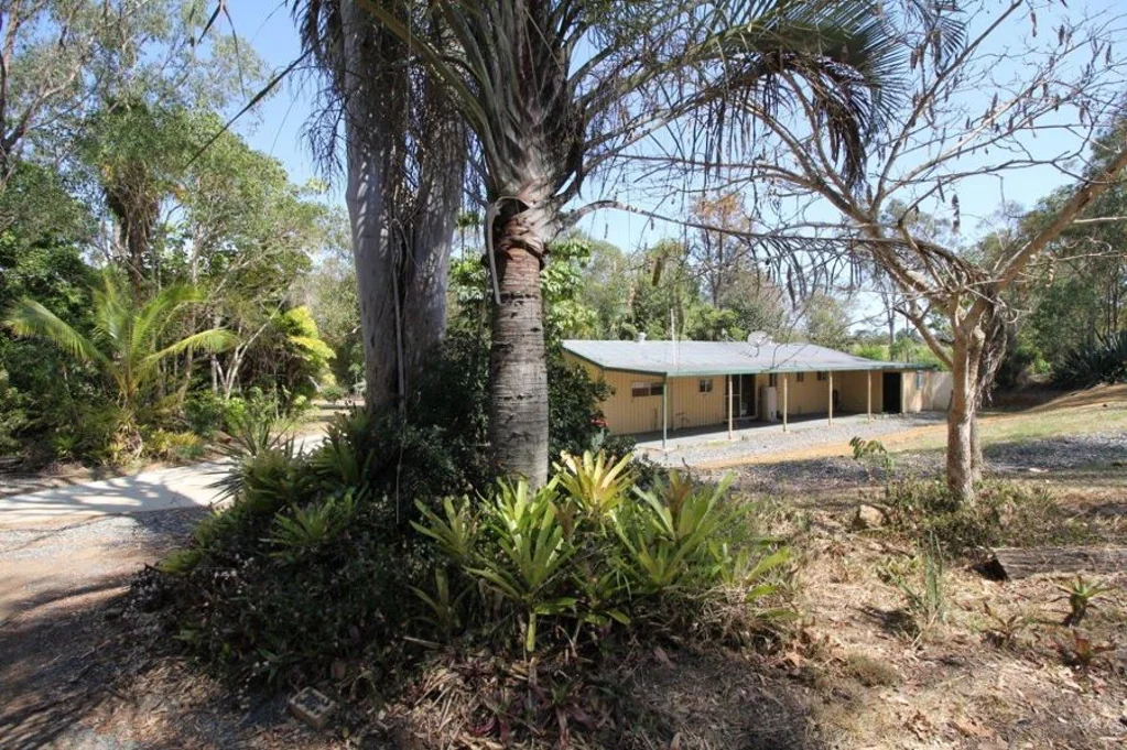 Rosedale LOVELY 2.9 ACRES WITH 3 BRM HOME