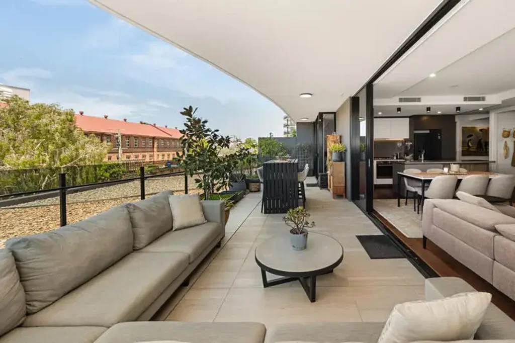 10101/405 Montague Road, West End, QLD 4101