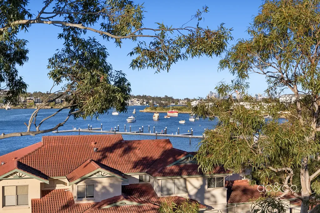 Deluxe waterside oasis with exclusive rooftop terrace