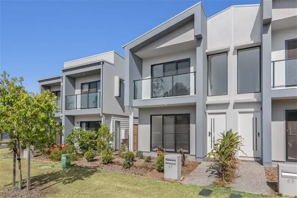 Vacant now and ready to move in