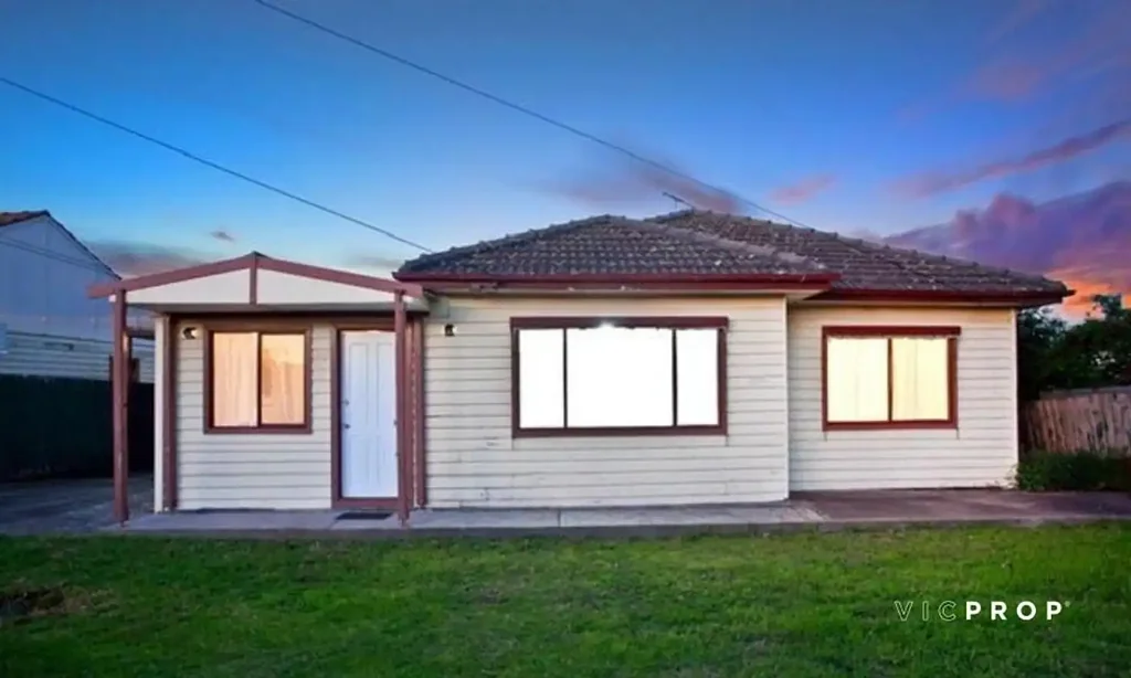 14 Welwyn Parade, Deer Park, VIC 3023
