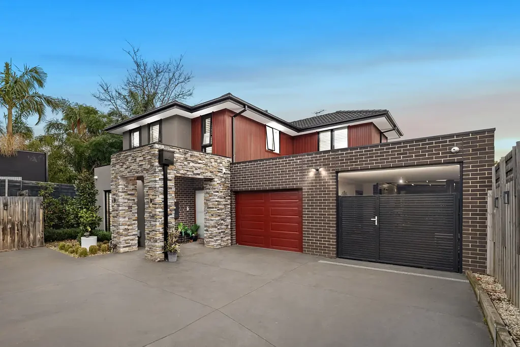 Rowville 4房  Luxury Haven with Style and Space