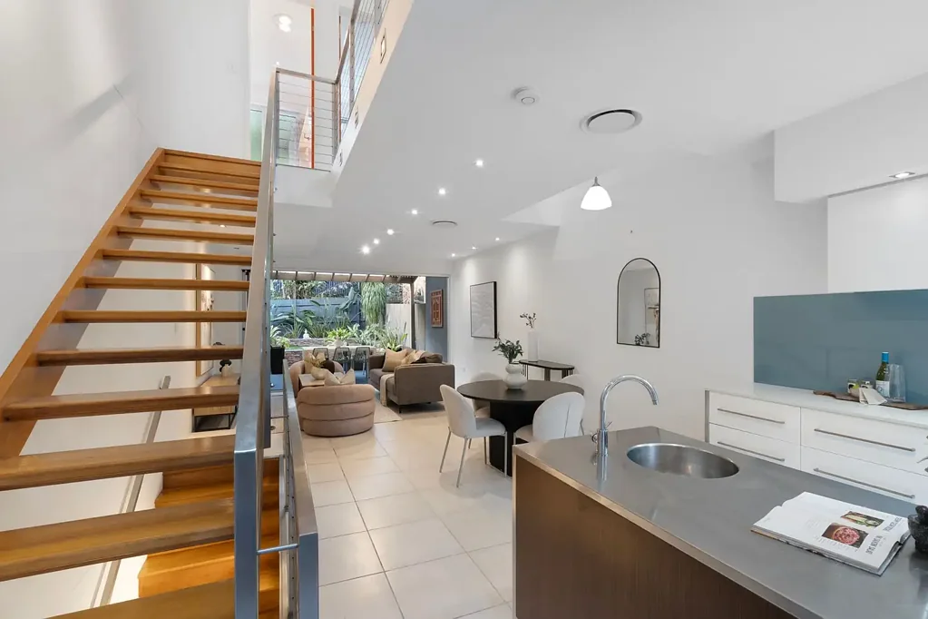 2/22 Rennie Street, Indooroopilly, QLD 4068
