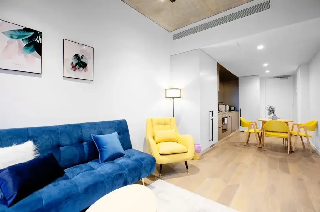 Fully Furnished 2-Bedroom Apartment in Vibrant West End Community
