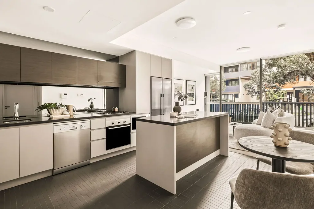 Rosebery 1Kwarto Private Access. Leafy Outlook. One Bed Done Differently.