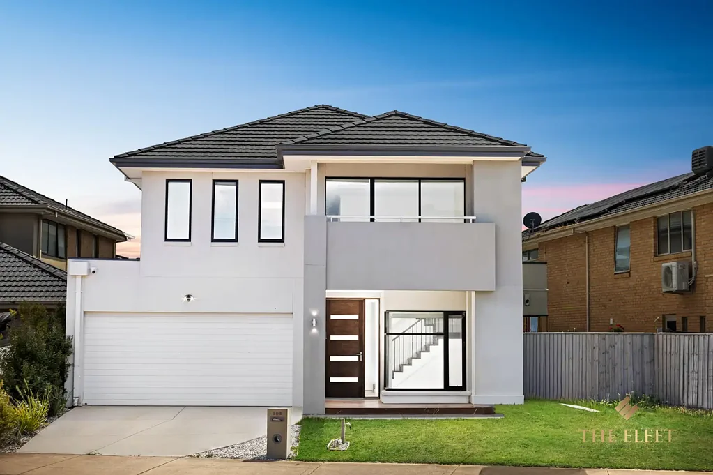 Point Cook 5कमरा Stunning Waterfront Family Home in Prestigious Sanctuary Lakes