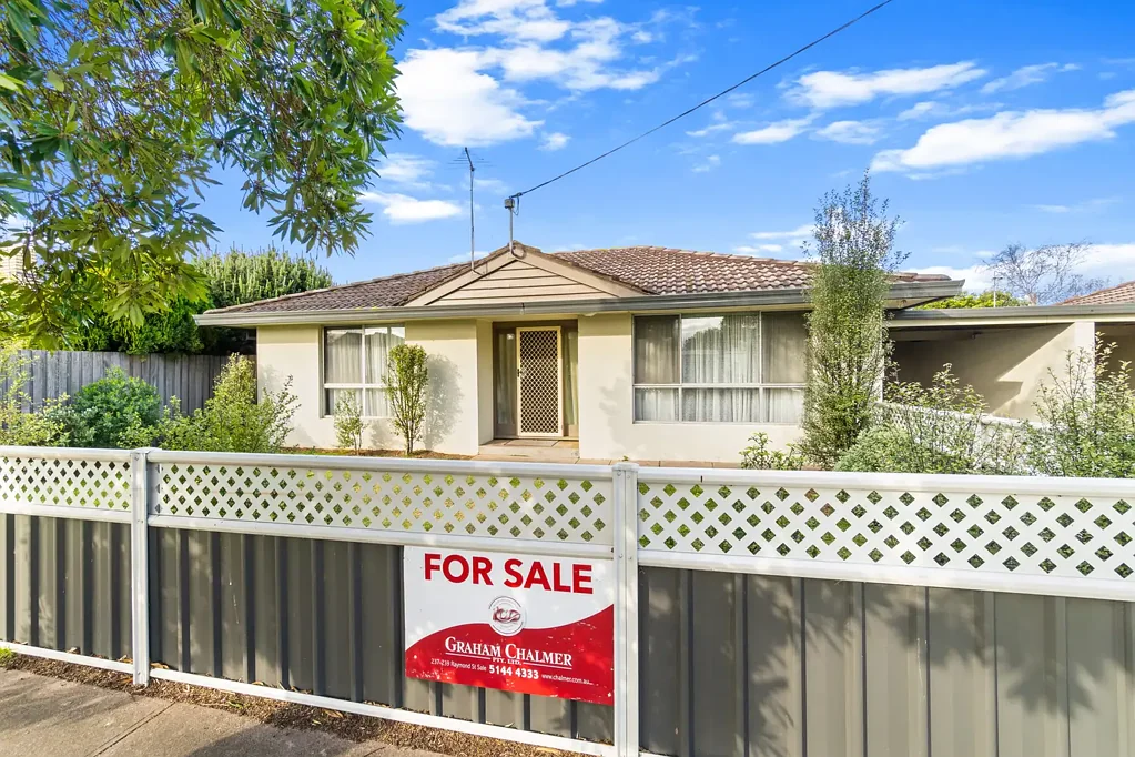Sale 2 Bedroom Low Maintenance Townhouse on own Title