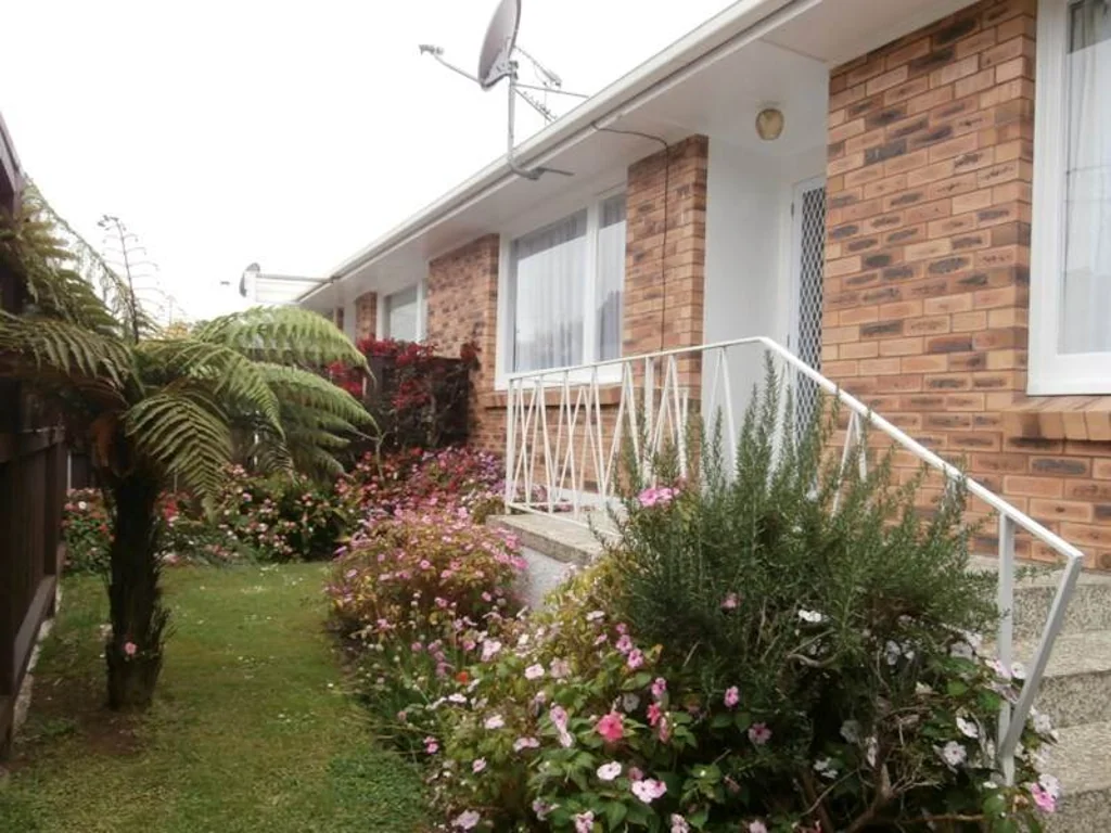 Homely & Warm Brick'n'Tile