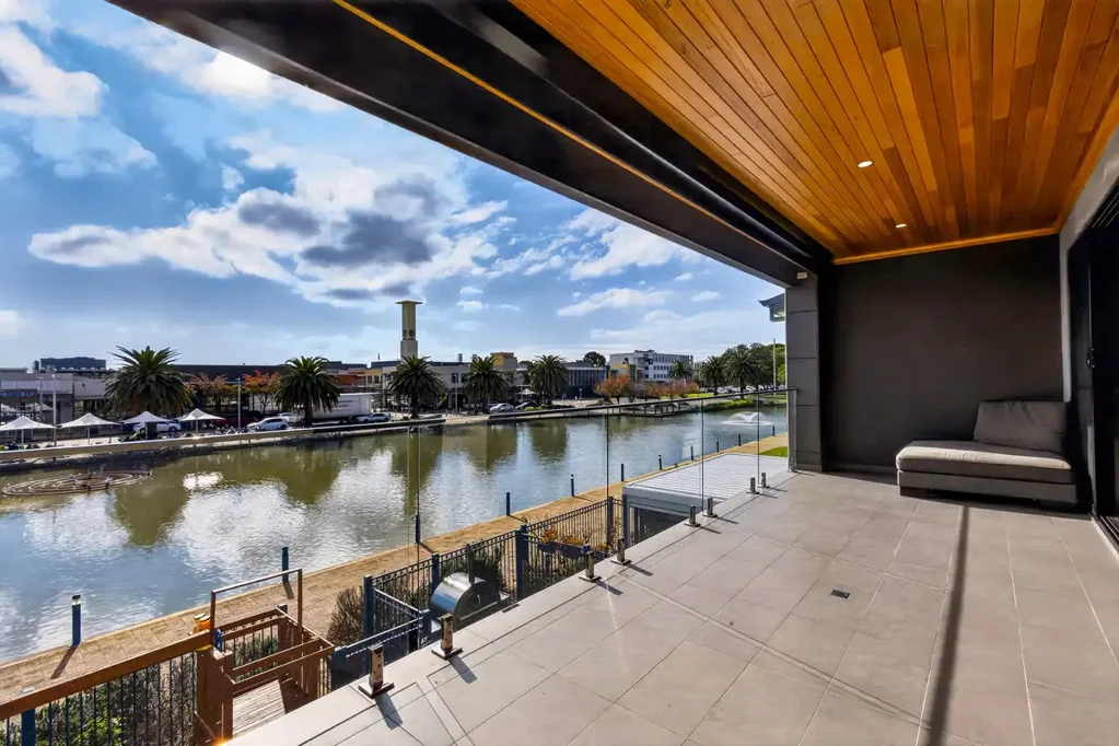 Mawson Lakes 4房  This Opportunity Won't Come Around Twice!