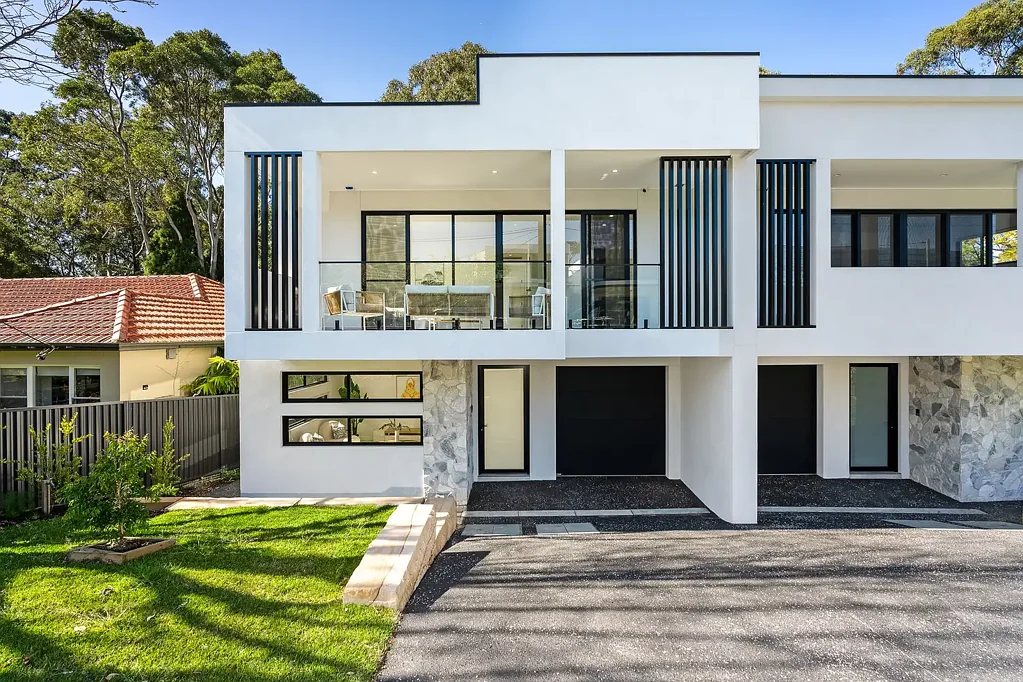 Carlingford 5 Slaapkamer Elegance, Luxury and Incredible Space in Brand New Family Home