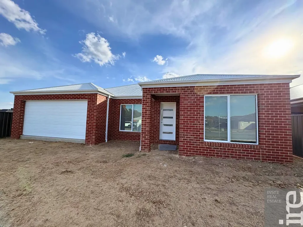 Brand New 3 Bedroom Home with Quality Finishes!