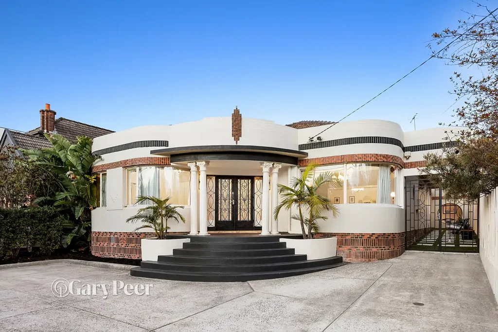 Caulfield North 3બેડરૂમ Iconic Art Deco elegance with timeless appeal