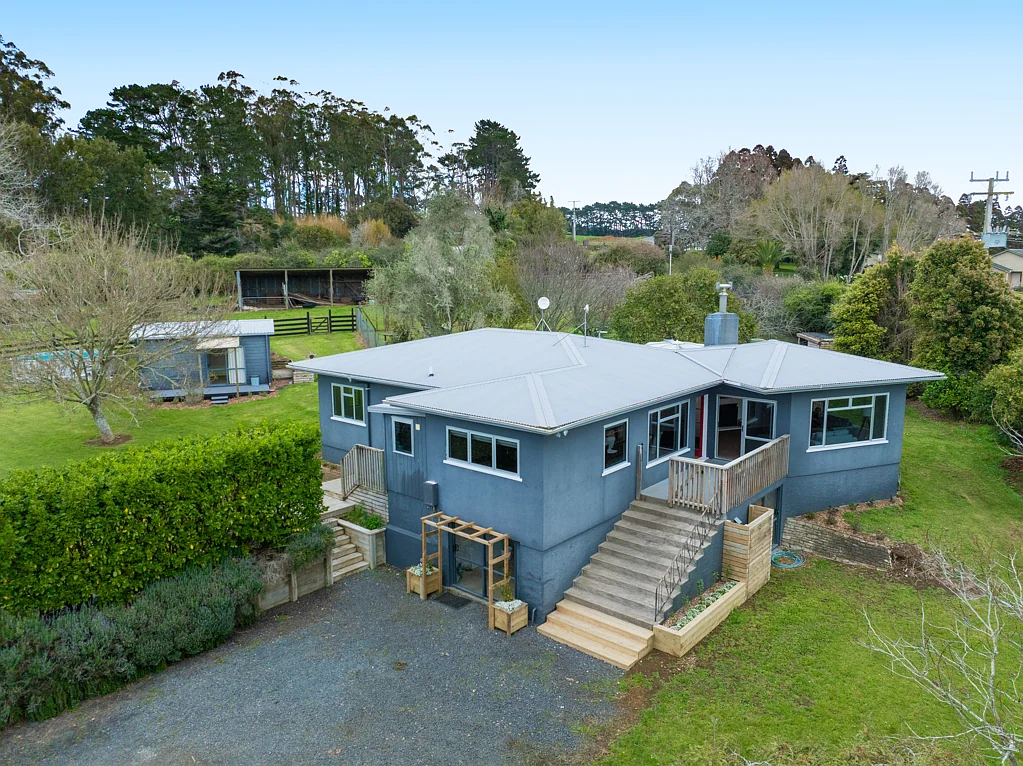 Onewhero 3침실 Country Charm with River Views