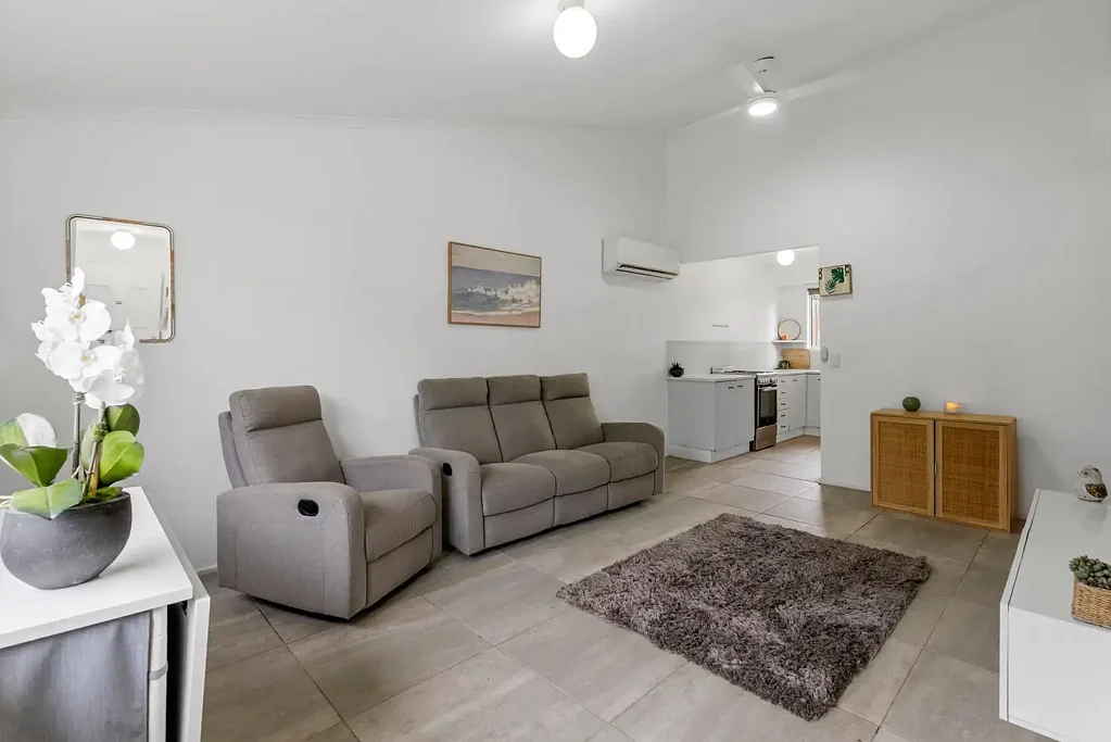 8/11 Monash Road, Loganlea, QLD 4131