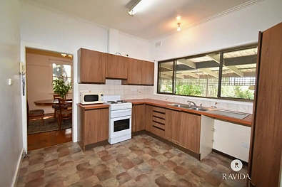 11 Victoria Road, Beechworth, VIC 3747, 3 slaapkamers, 1 badkamers, House