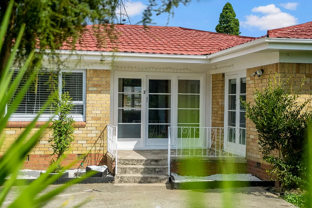 Papakura 3房  Brick & Tile Beauty