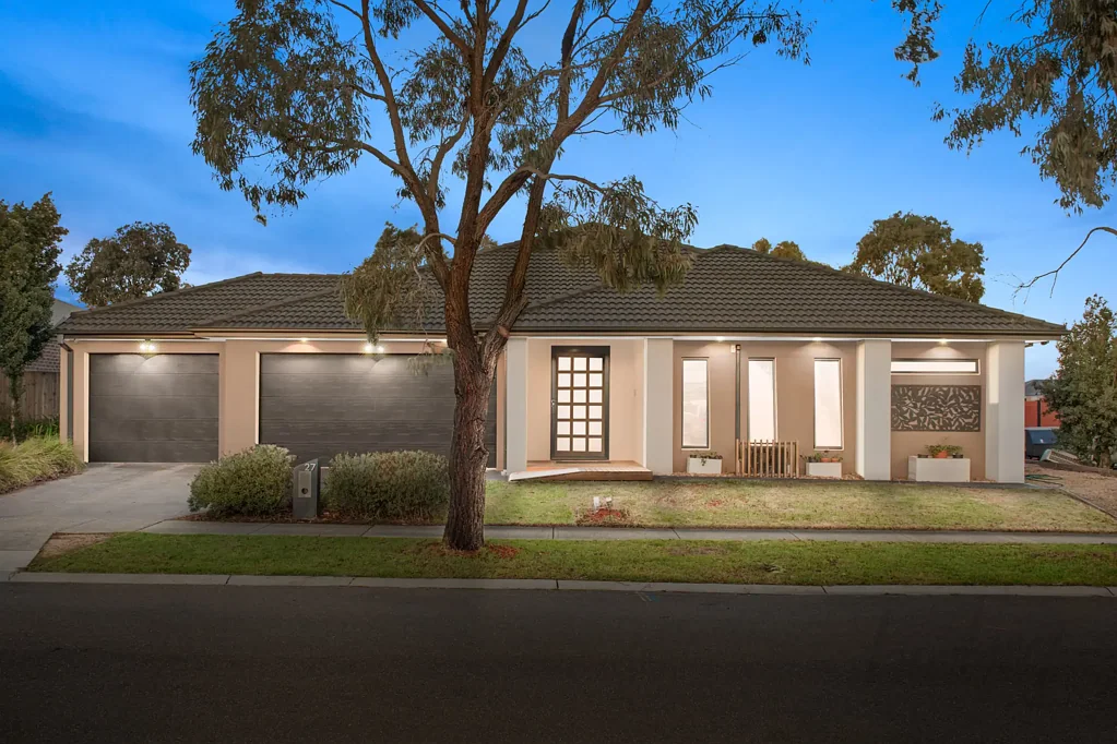 27 Palladium Circle, Beveridge, VIC 3753