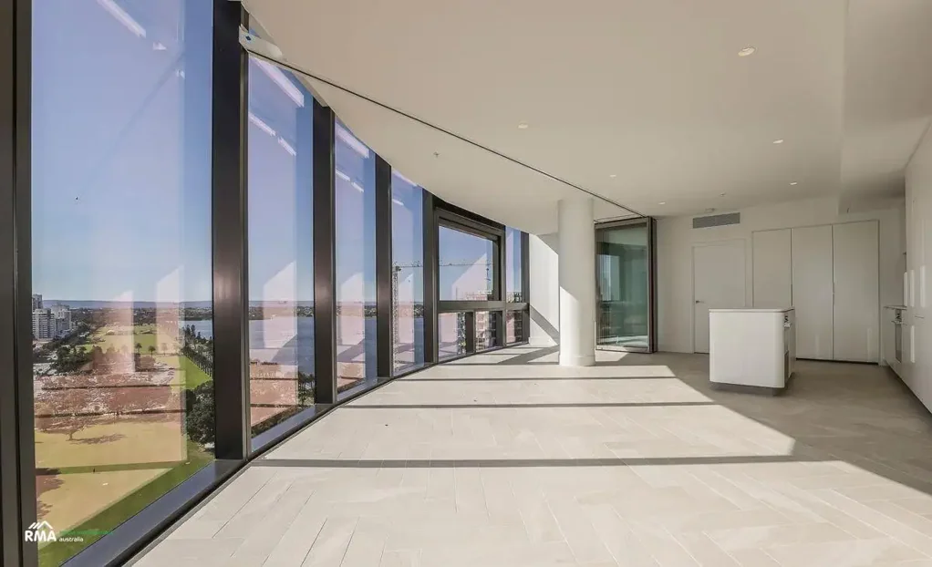 Spectacular Apartment Ritz Tower!