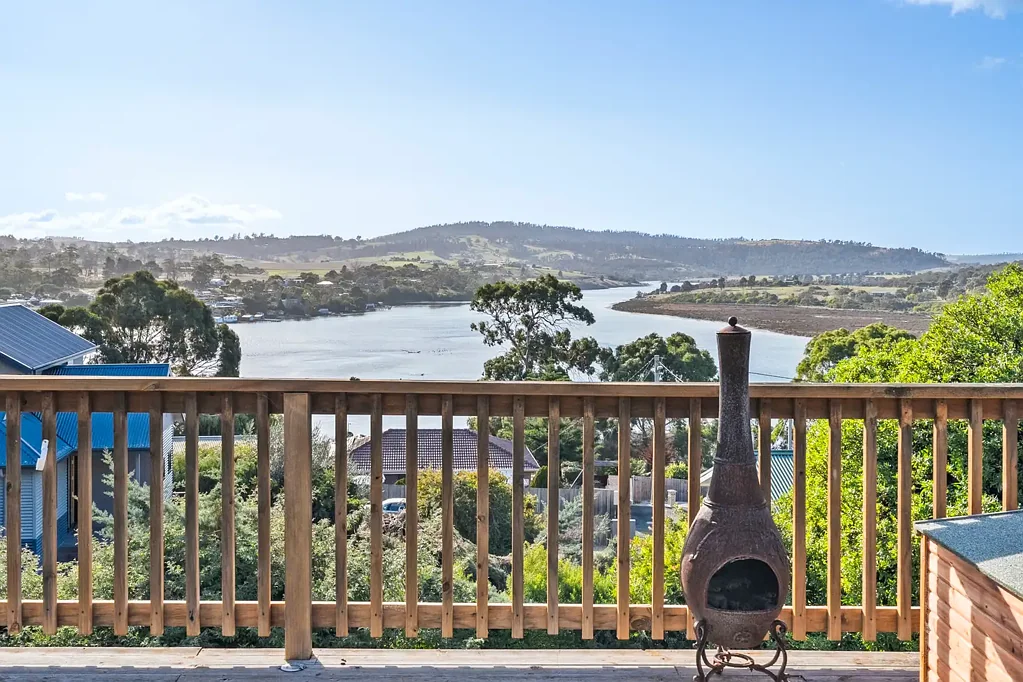 25 Falcon Street, Primrose Sands, TAS 7173