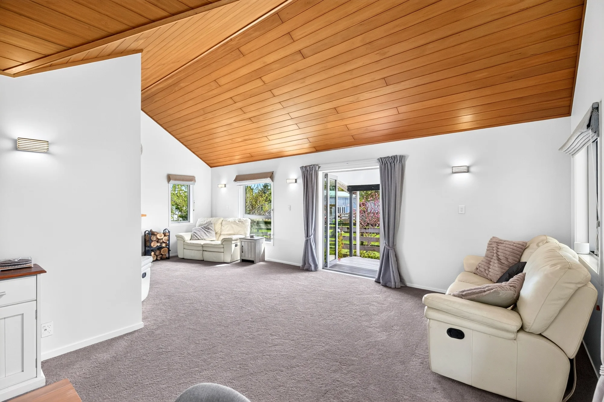 806 Waitakere Road, Kumeu, photo 2