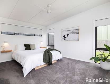 36 Brookwater Crescent, Mollymook Beach, NSW 2539, 4 Bedrooms, 3 Bathrooms, House