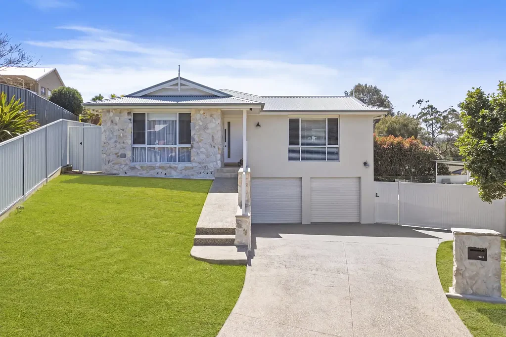Terrigal 5બેડરૂમ Resort-Style Family Living in a Stunning Renovated Home