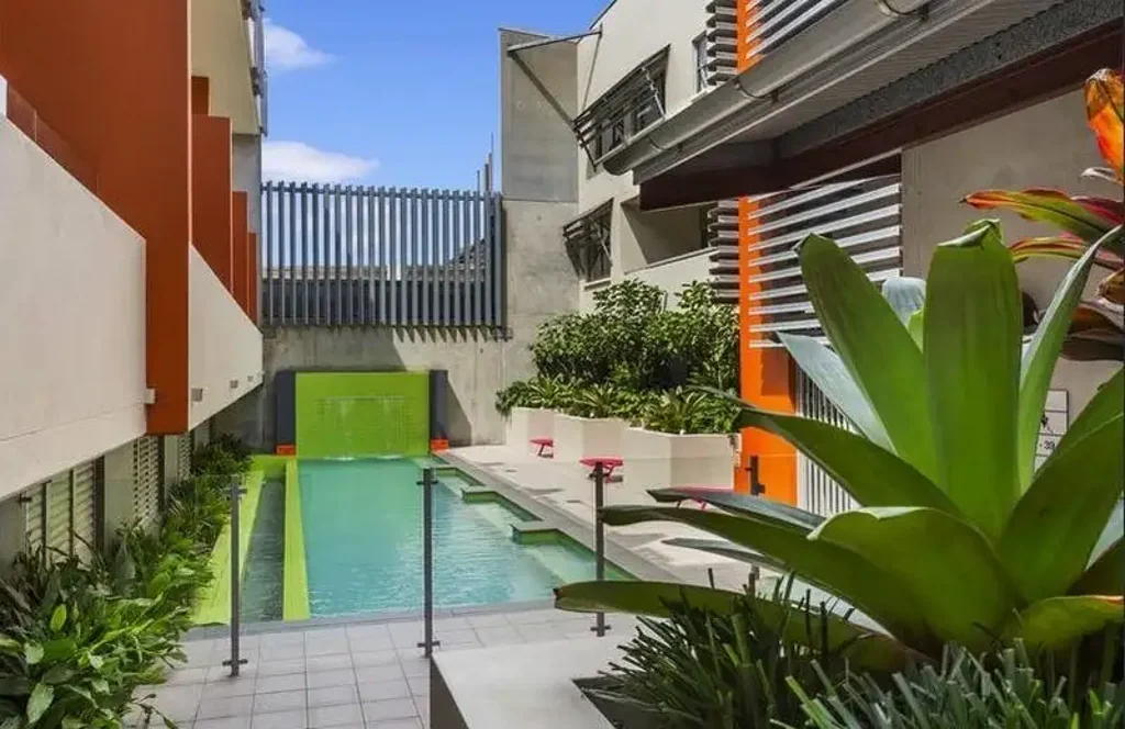 Inner City Living: A Modern Urban Haven