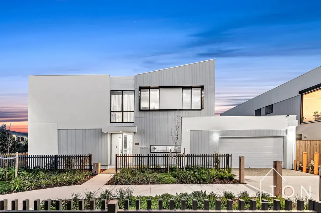 Cranbourne West 4침실 Architectural Brilliance Meets Refined Living