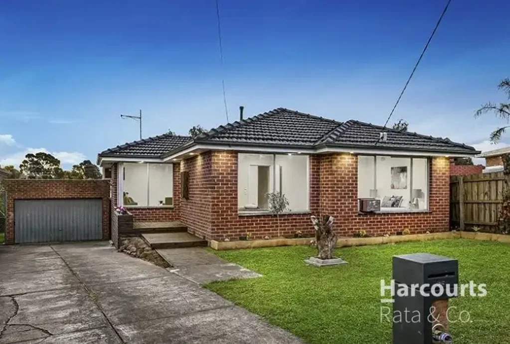 Spacious 3-Bedroom Home with Modern Amenities in Epping