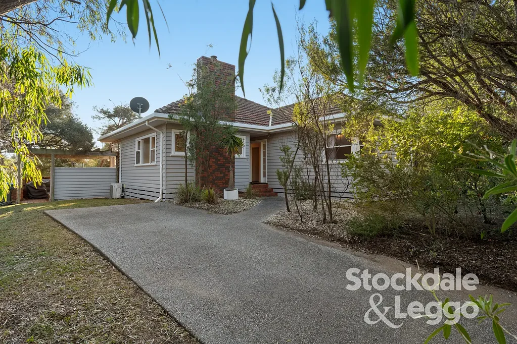 12 Fairfax Street, Blairgowrie, VIC 3942
