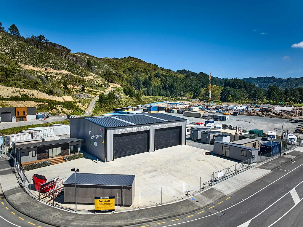 Trentham Polished High Stud Warehouse + Secure Yard