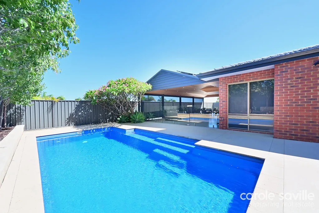 12 Tamblyn Close, Woodvale, WA 6026