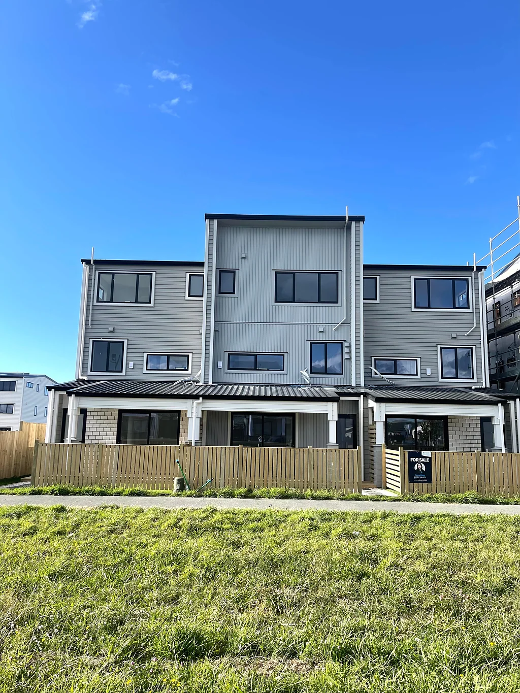 Karaka 4침실 Stunning Townhouse at 15 Auranga Drive, Karaka