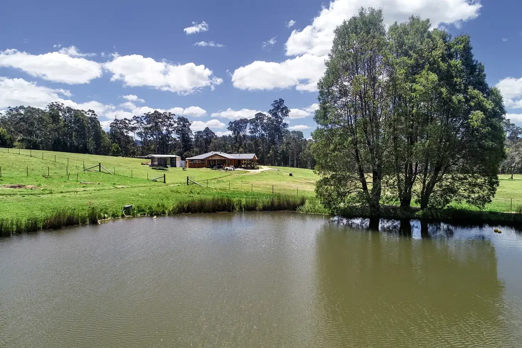 Tolmie 3 Slaapkamer PRICE REDUCTION 

Craftsmanship, Comfort and Country Living