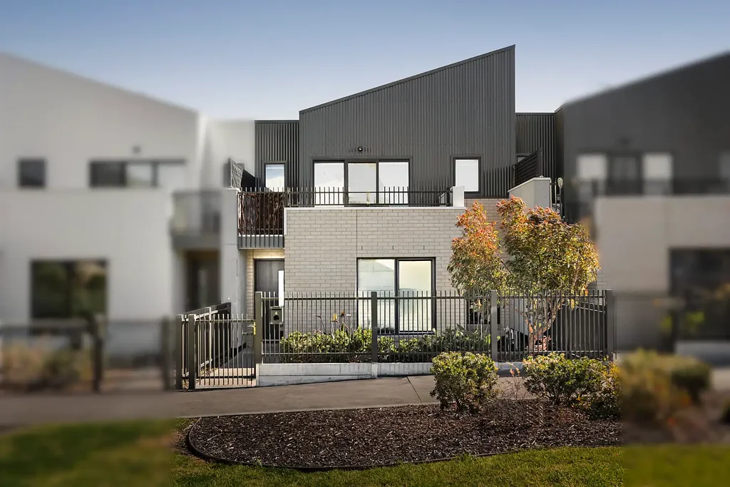 Wollert 3 Slaapkamer Townhouse Luxury with Parkland View