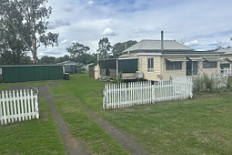 11 High Street, Jandowae