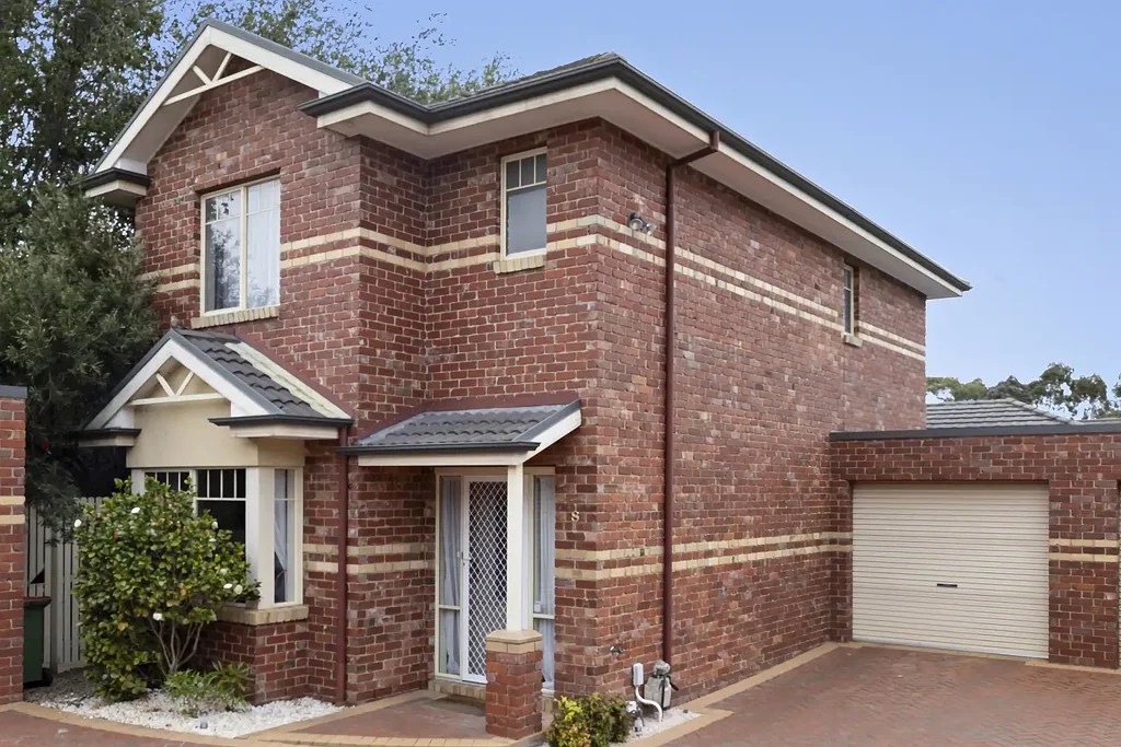 Rowville 3कमरा Light-Filled Two-Storey Living