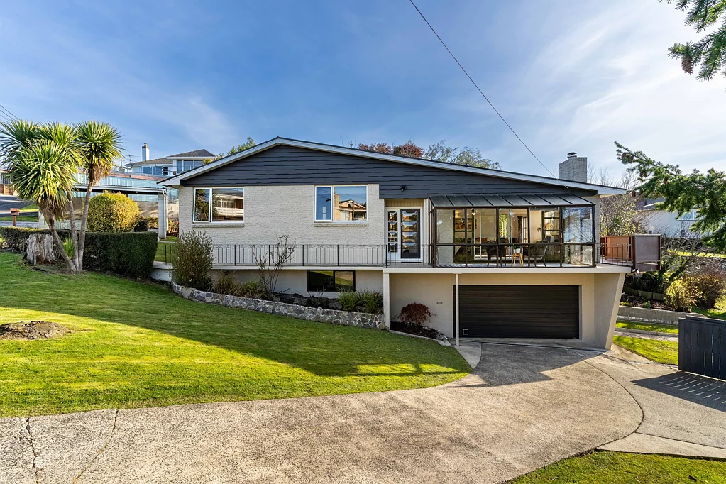 Fairfield 3 Bedroom Updated and easy living with room to move