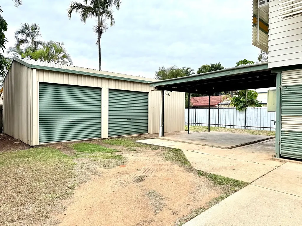 41 FLIGHT Drive, Moranbah, QLD 4744
