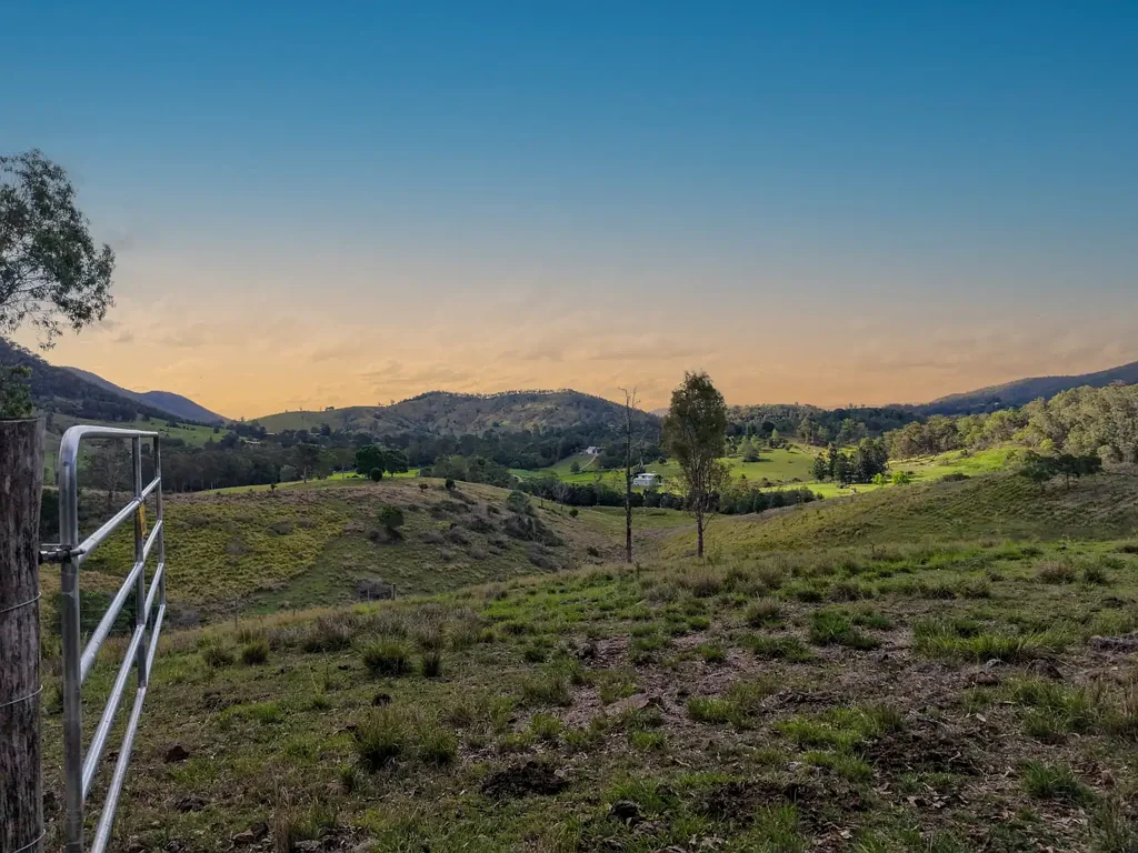 Mount Delaney 世界级景观 私人放映日出日落 真正独立 乡村山谷全景 雄伟山脉壮丽 离网生活理想 地块已注册 2 hectare lifestyle block with stunning views!