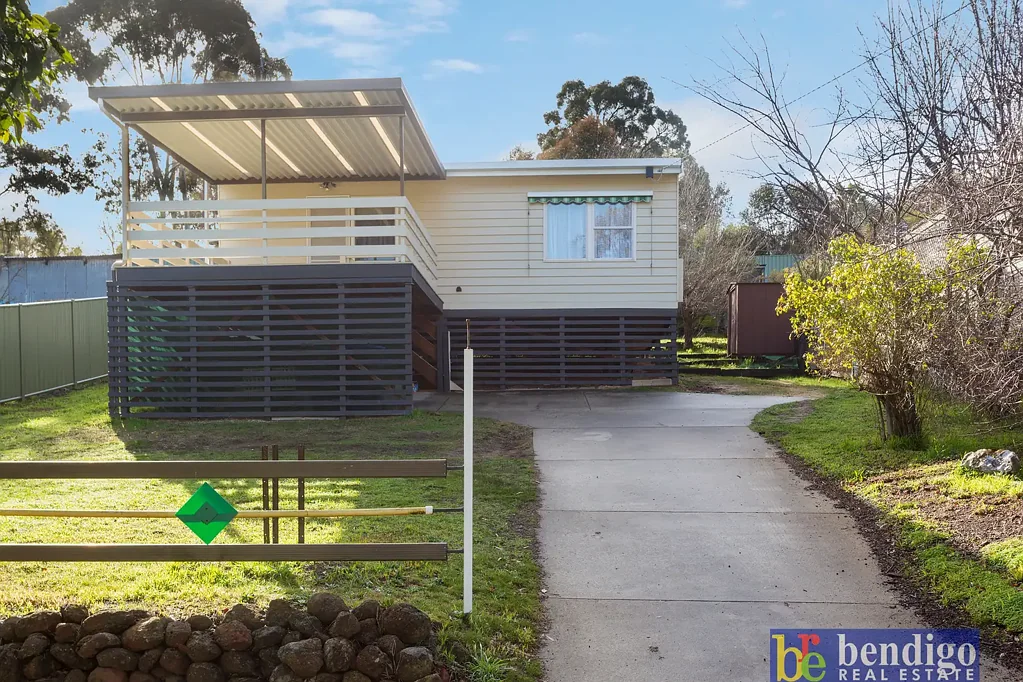 28 Burn Street, Golden Square, VIC 3555