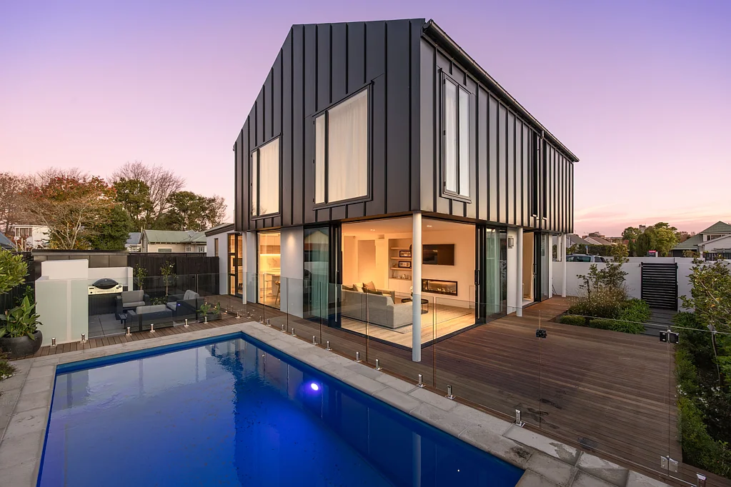 10A Memorial Avenue, Fendalton, Canterbury